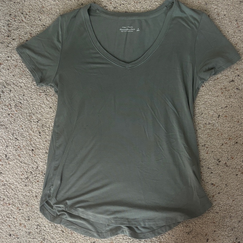 Abercrombie & Fitch Short Sleeve Tee in Dark Green